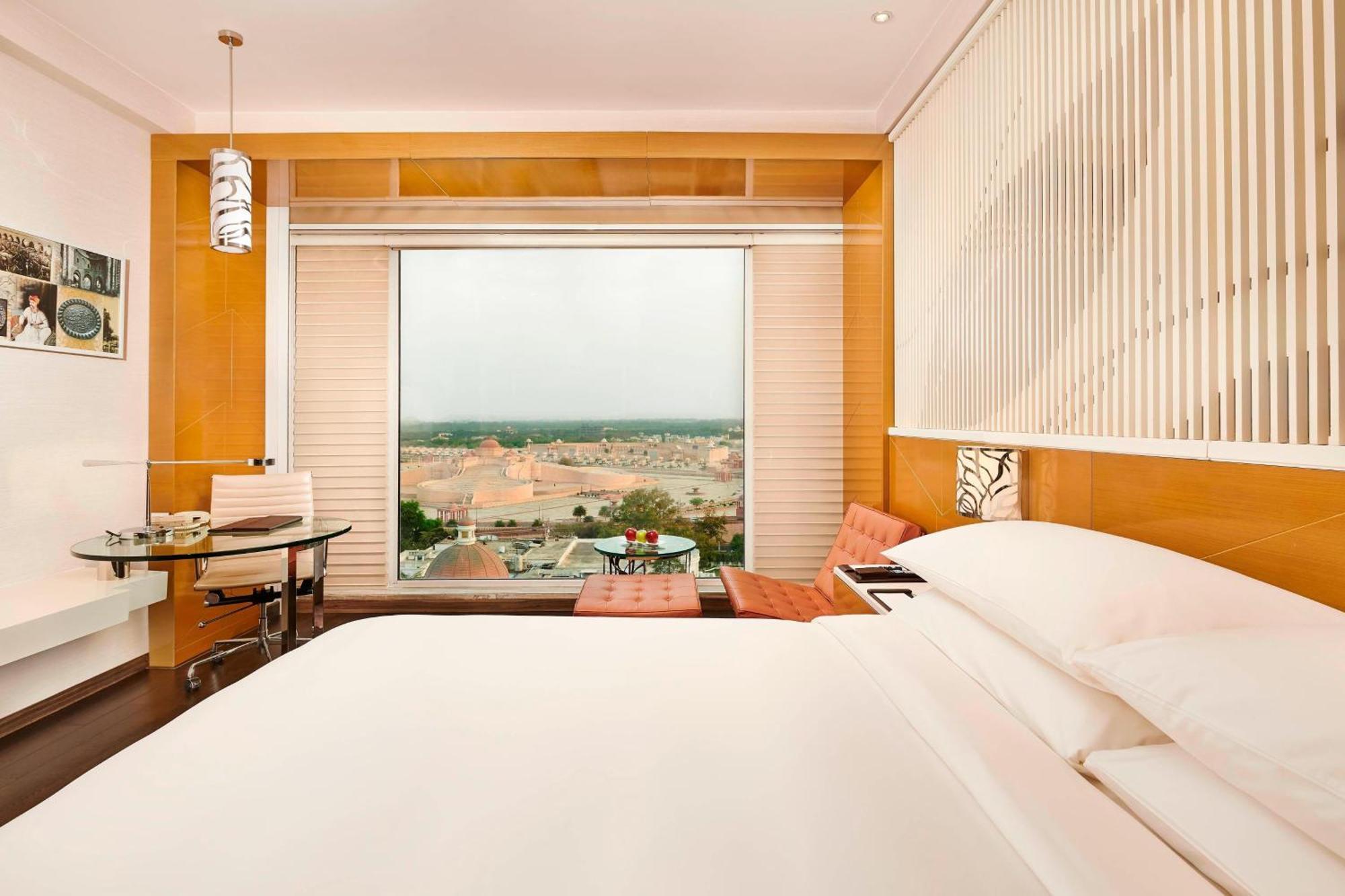 Renaissance Lucknow Hotel, Gomti Nagar Exteriör bild