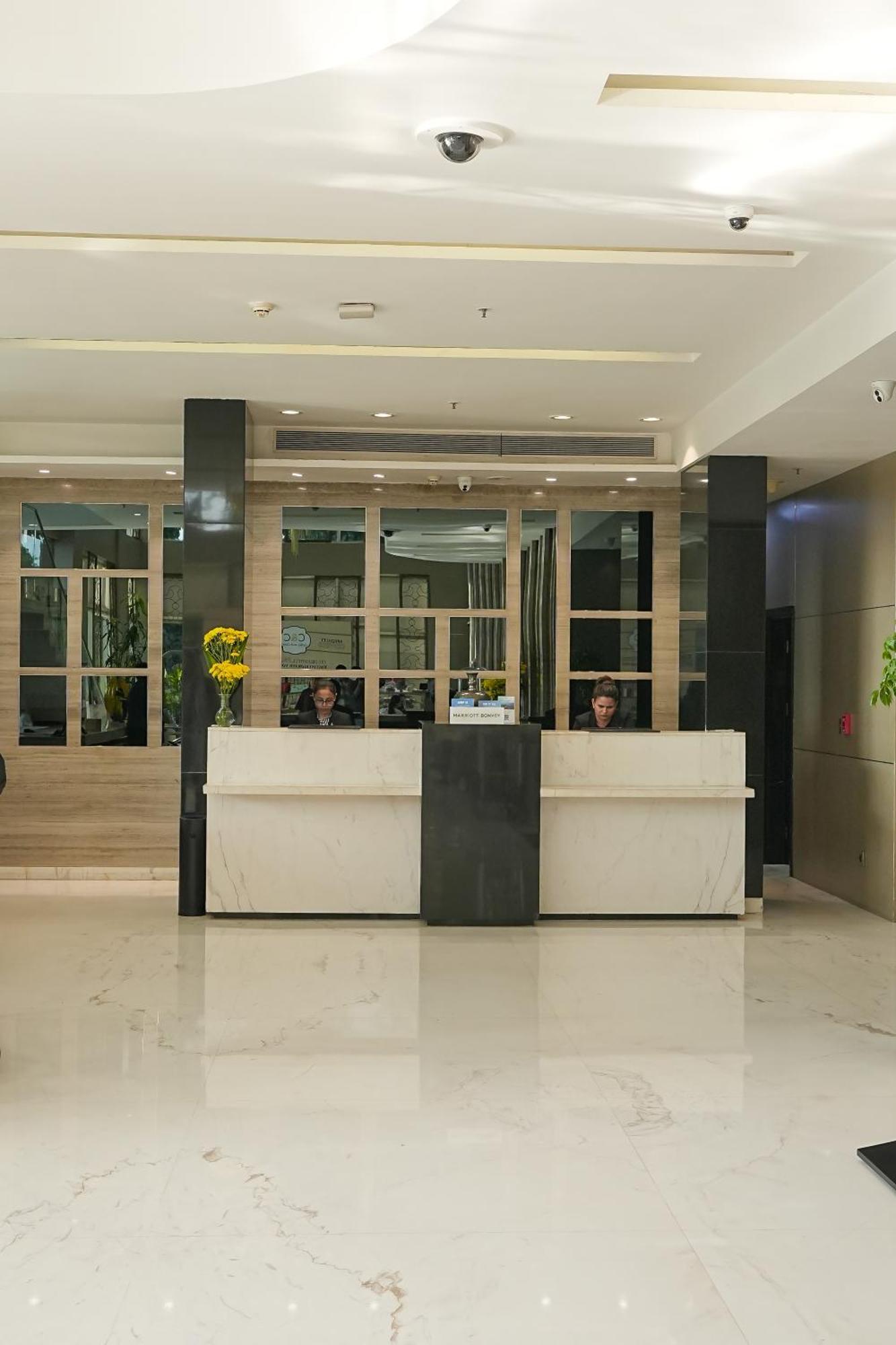 Renaissance Lucknow Hotel, Gomti Nagar Exteriör bild