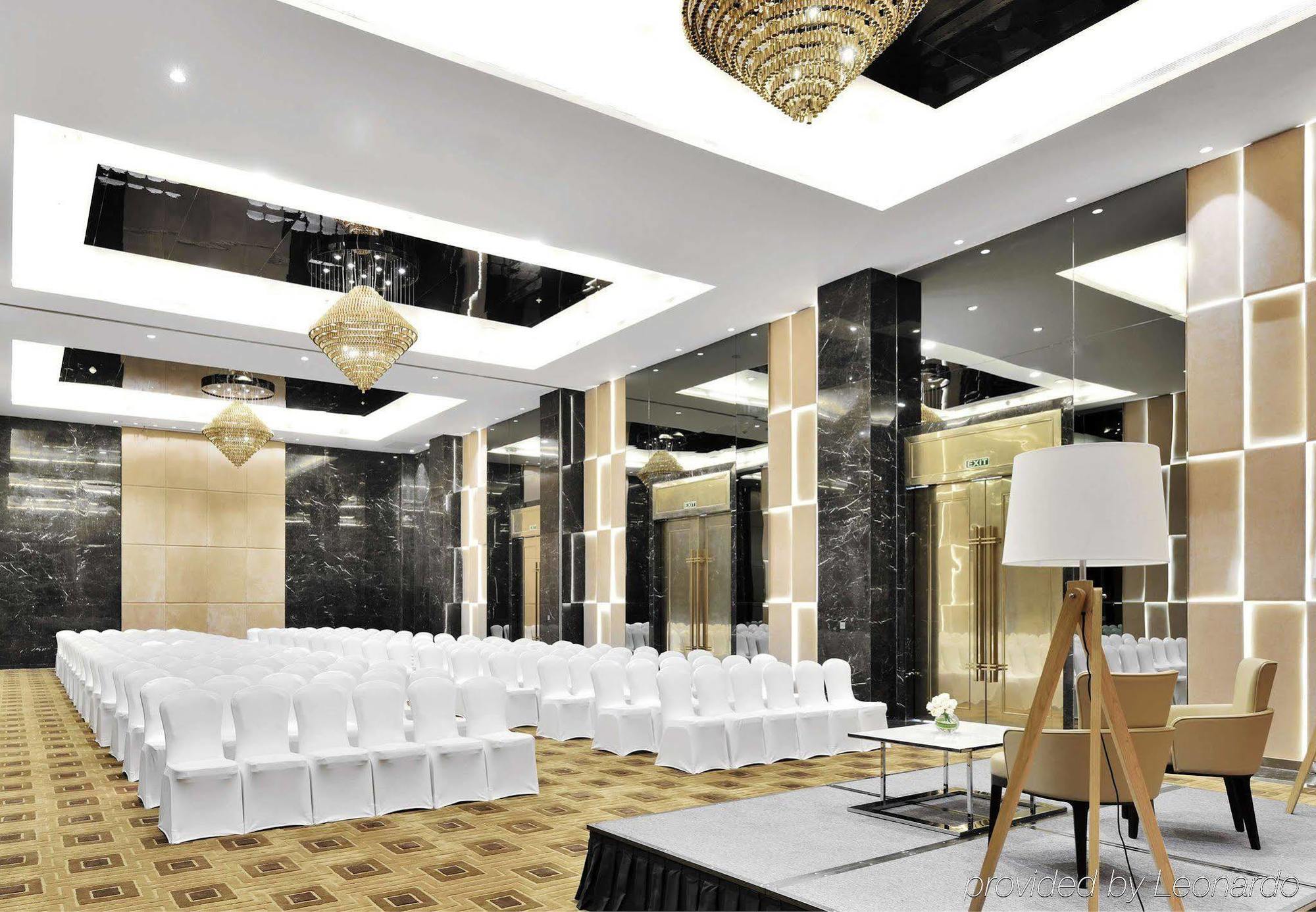 Renaissance Lucknow Hotel, Gomti Nagar Exteriör bild